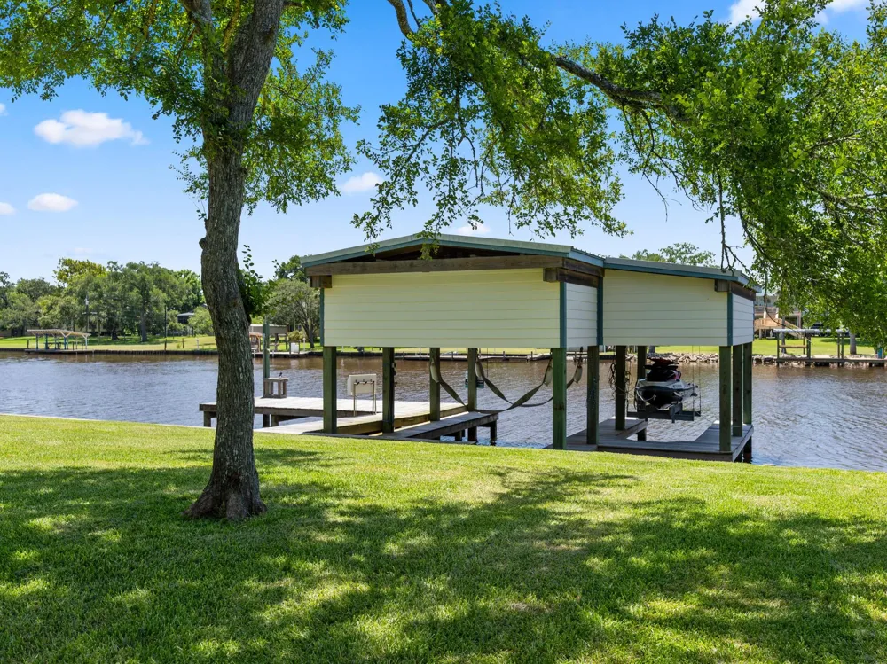 2777 Cr 291 Red Bend Road Sargent, TX 77414
