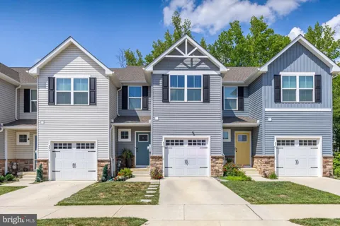 41 SOUTHWIND DRIVE