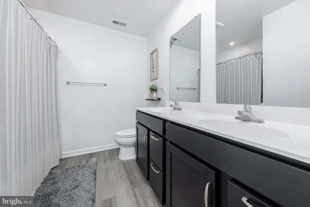 41 SOUTHWIND DRIVE Blackwood, NJ 08012
