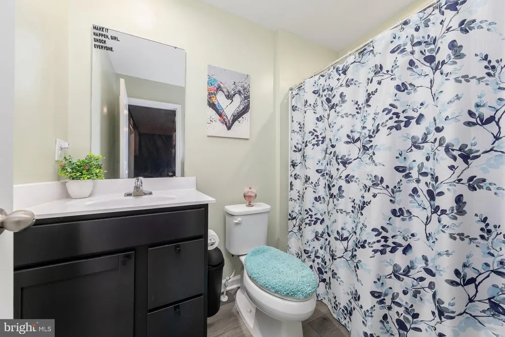 41 SOUTHWIND DRIVE Blackwood, NJ 08012