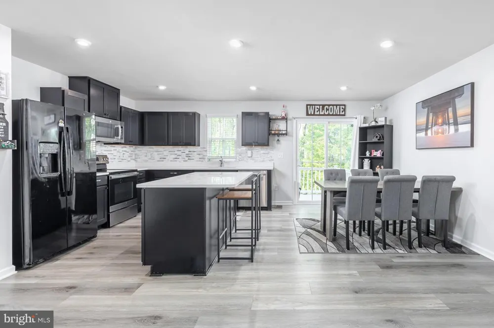 41 SOUTHWIND DRIVE Blackwood, NJ 08012