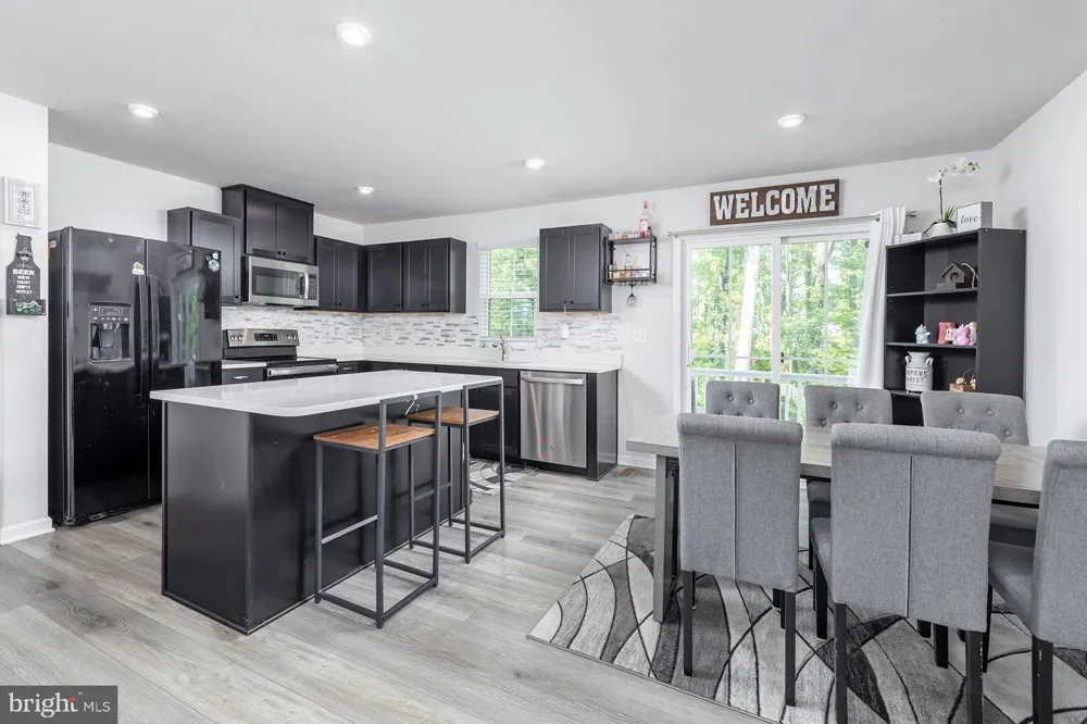41 SOUTHWIND DRIVE Blackwood, NJ 08012