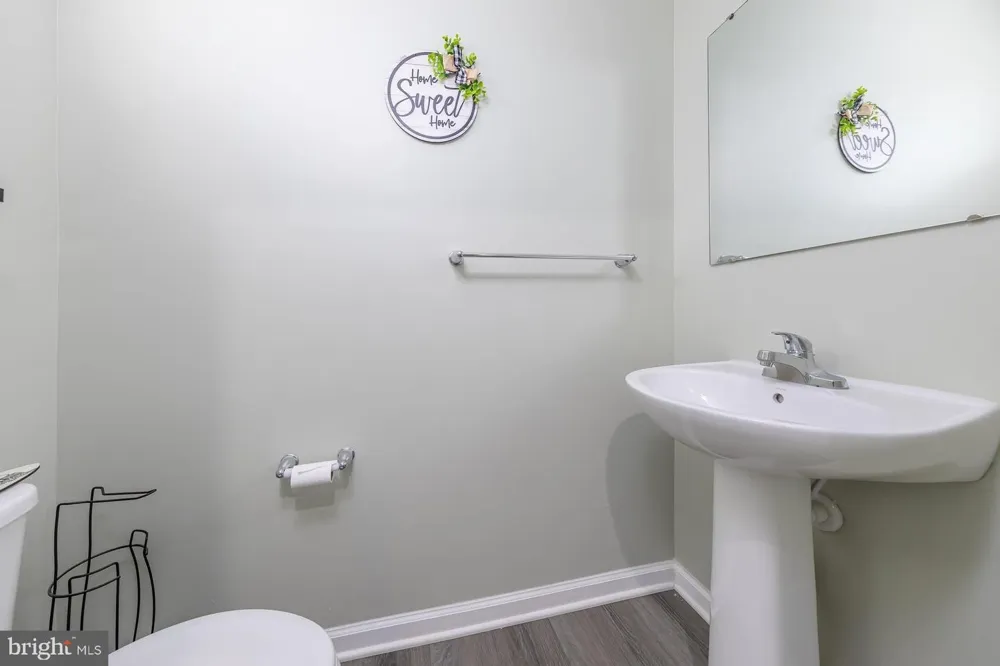 41 SOUTHWIND DRIVE Blackwood, NJ 08012