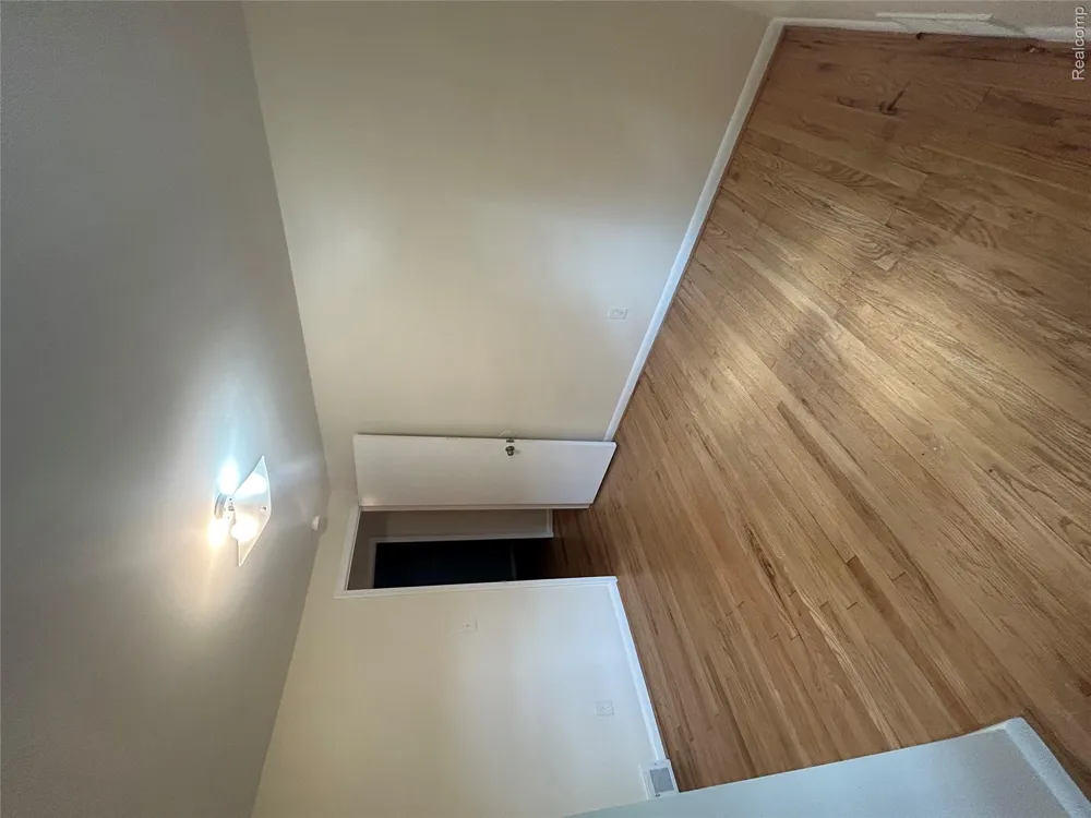 3364 Elder Road West Bloomfield Charter Township, MI 48324