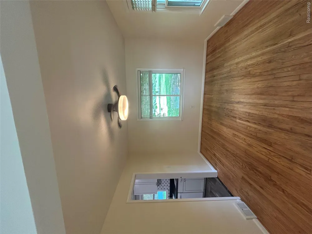 3364 Elder Road West Bloomfield Charter Township, MI 48324