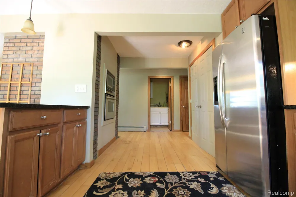 3515 Lahring Fenton City, MI 48451