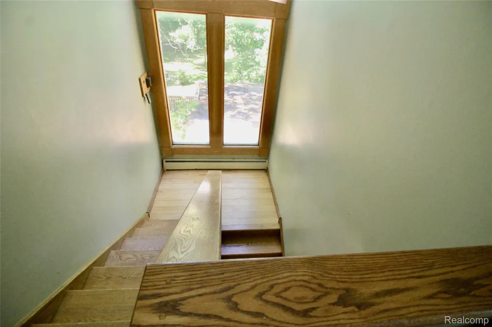 3515 Lahring Fenton City, MI 48451