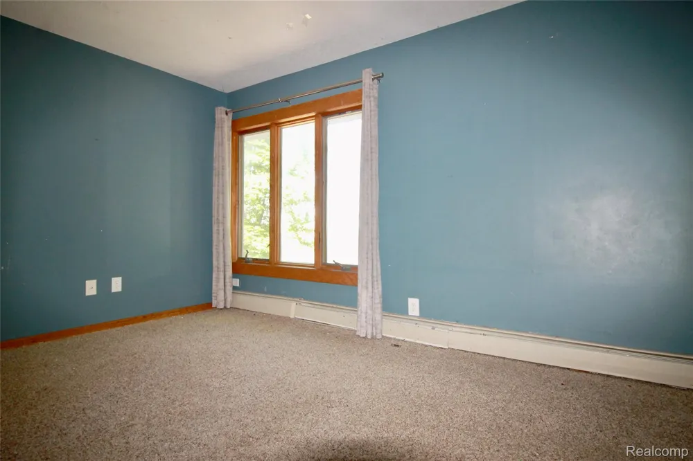 3515 Lahring Fenton City, MI 48451
