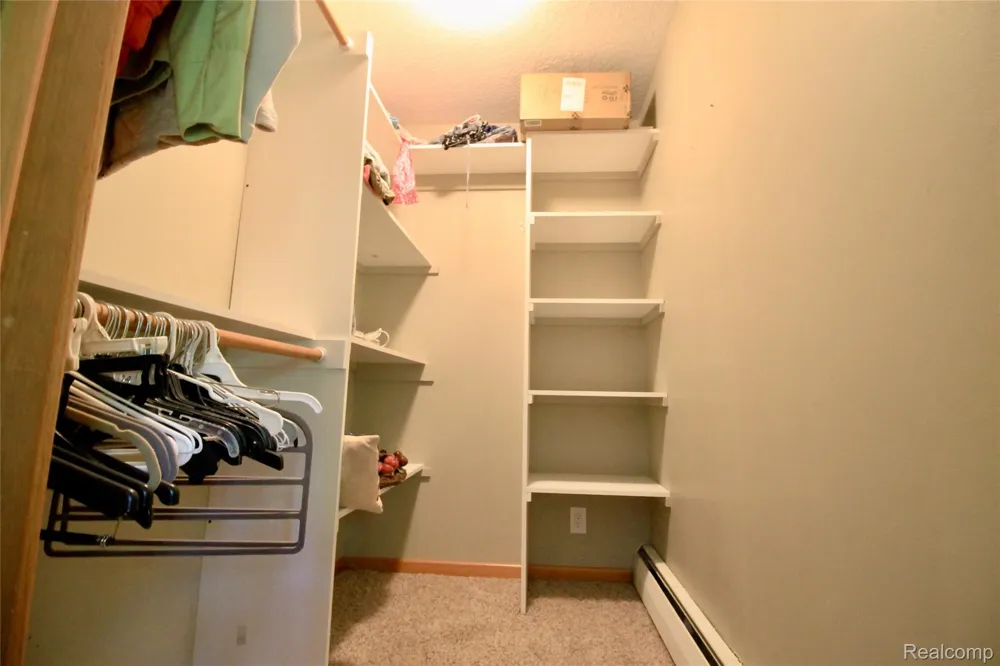 3515 Lahring Fenton City, MI 48451