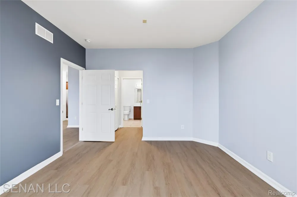 22230 Michigan Avenue #2 Dearborn City, MI 48124