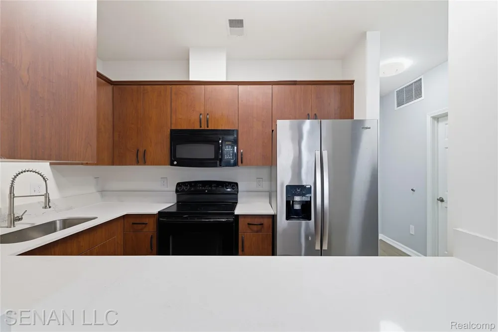 22230 Michigan Avenue #2 Dearborn City, MI 48124