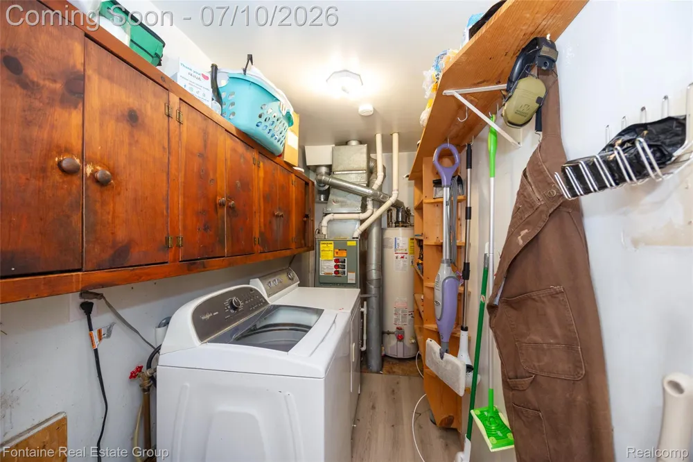 6053 John Daly Street Taylor City, MI 48180