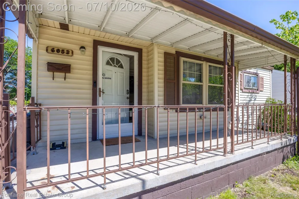 6053 John Daly Street Taylor City, MI 48180