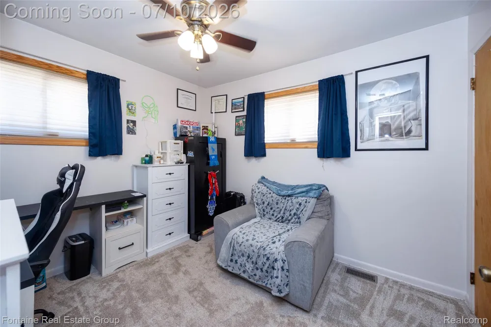6053 John Daly Street Taylor City, MI 48180