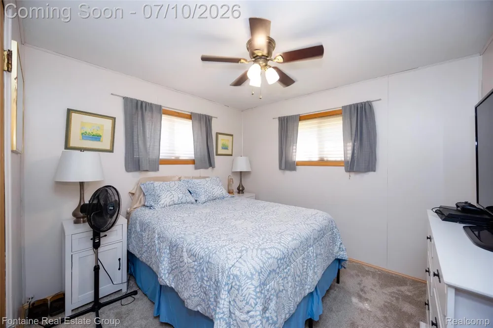 6053 John Daly Street Taylor City, MI 48180