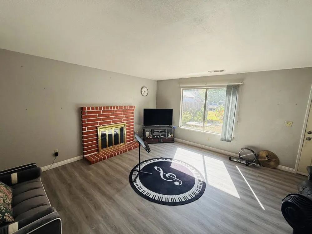 324 Barros Street Patterson, CA 95363