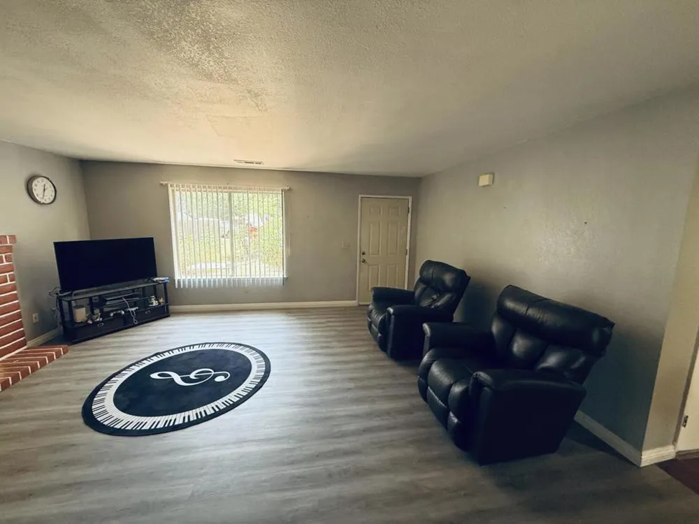324 Barros Street Patterson, CA 95363