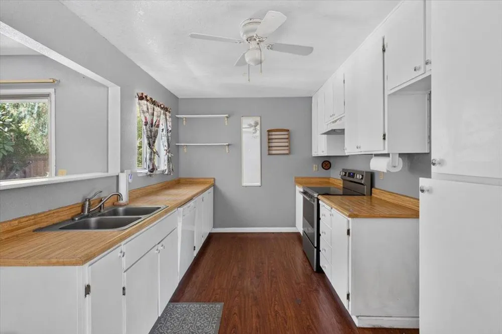 324 Barros Street Patterson, CA 95363