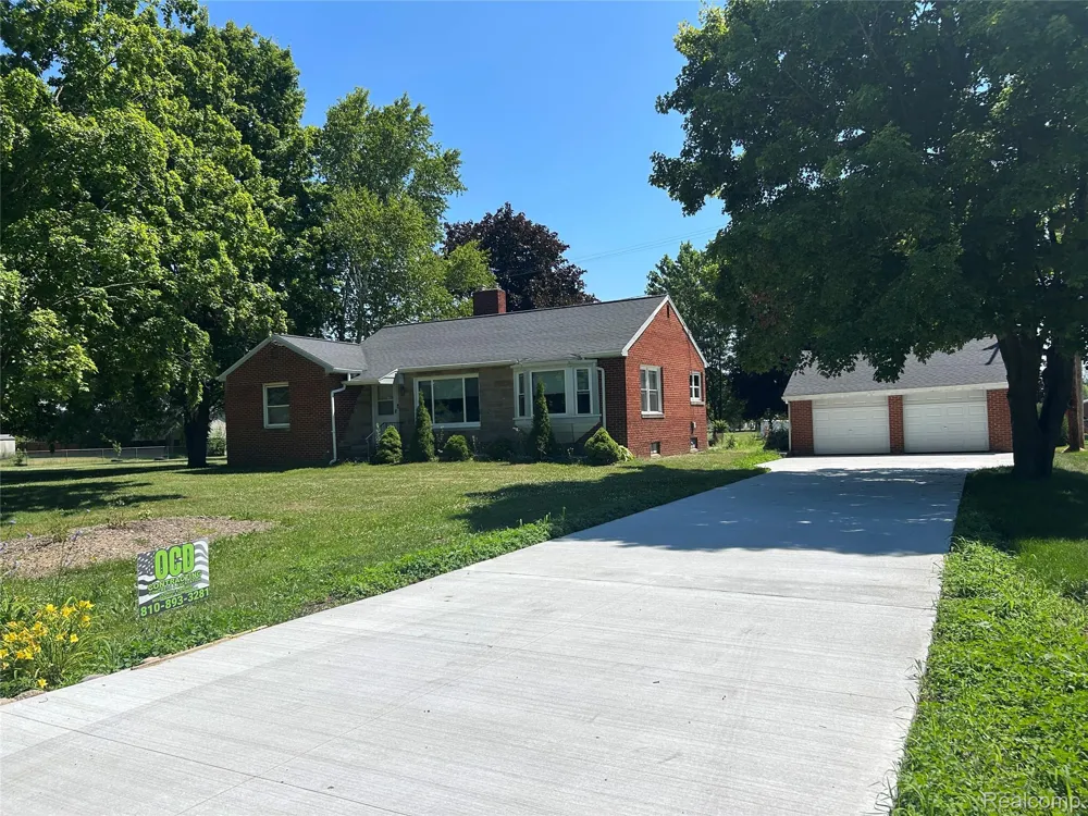 11039 Torrey Road Fenton Charter Township, MI 48430