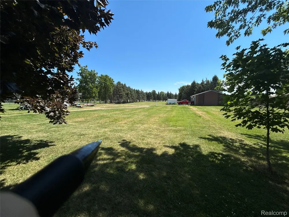 11039 Torrey Road Fenton Charter Township, MI 48430