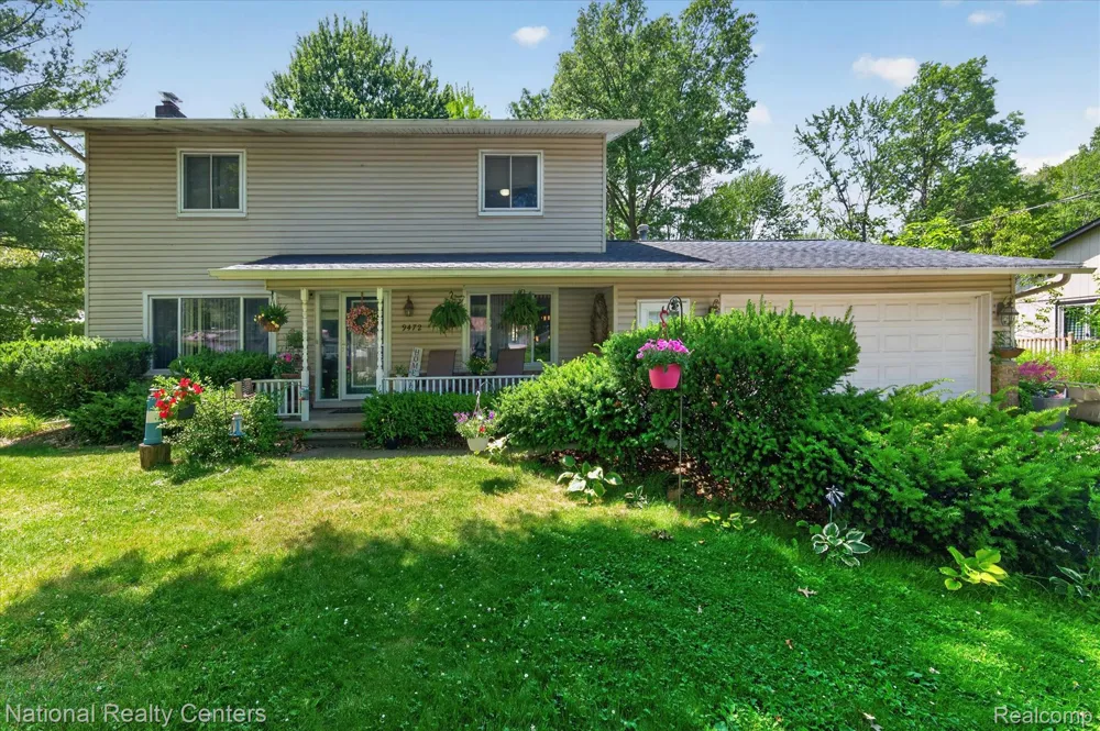 9472 Lakepointe Boulevard Clay Township, MI 48001