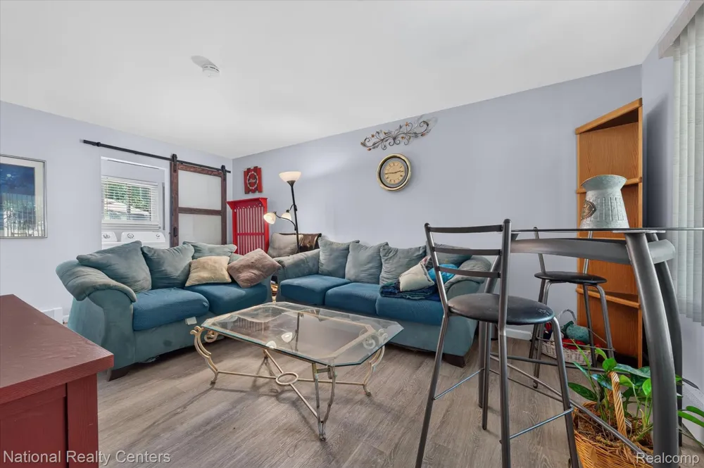 9472 Lakepointe Boulevard Clay Township, MI 48001