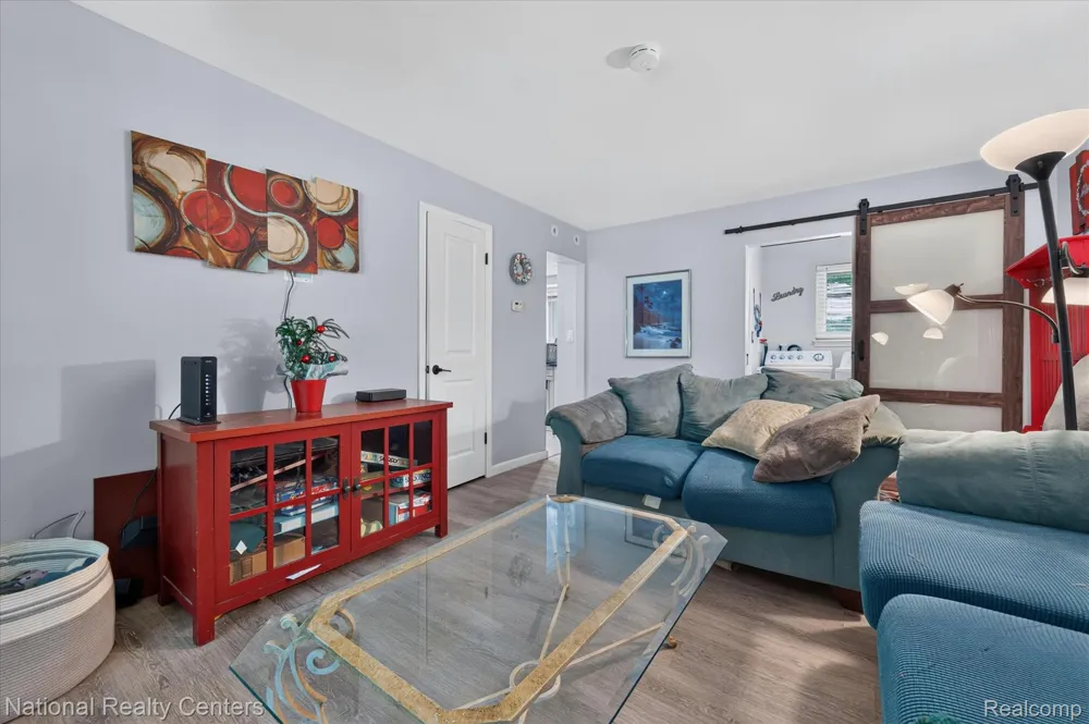 9472 Lakepointe Boulevard Clay Township, MI 48001