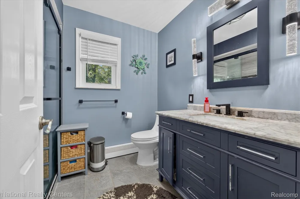 9472 Lakepointe Boulevard Clay Township, MI 48001