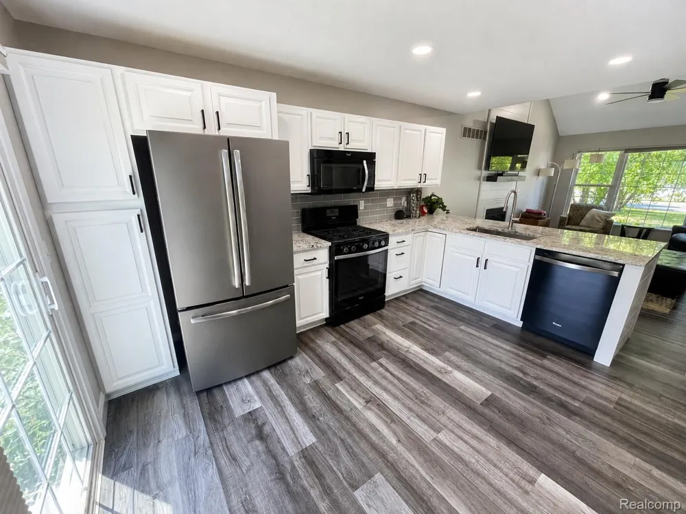 2015 Pauls Court Marysville City, MI 48040