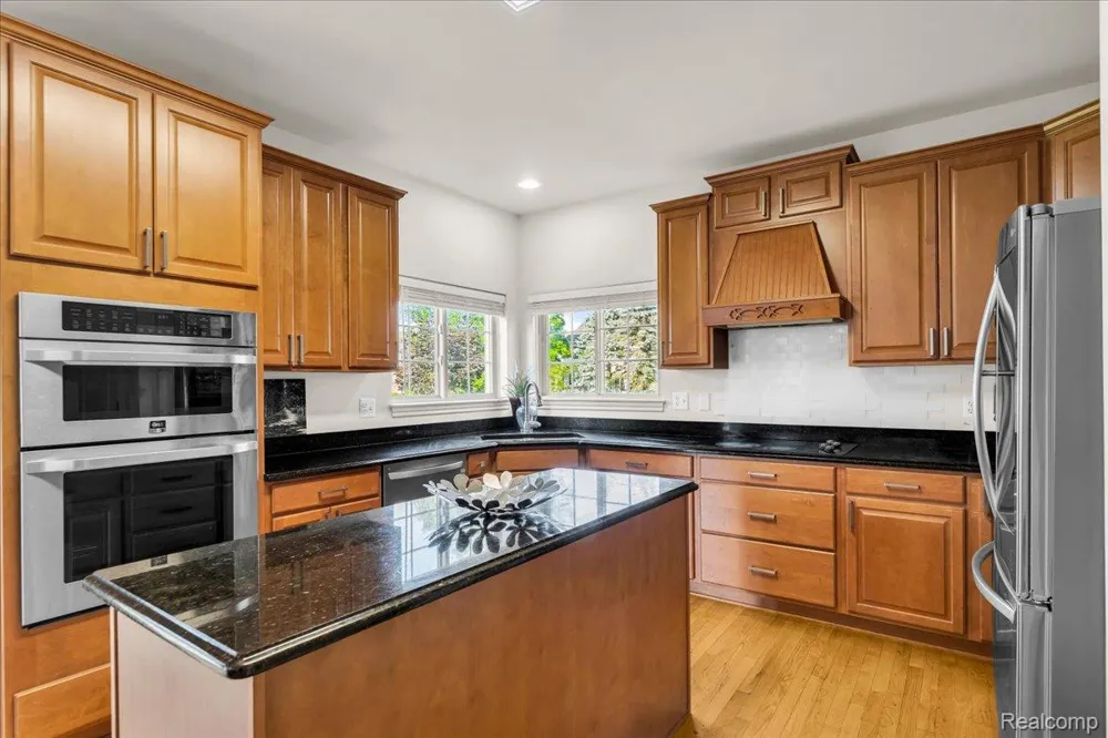1143 Polo Drive South Lyon City, MI 48178
