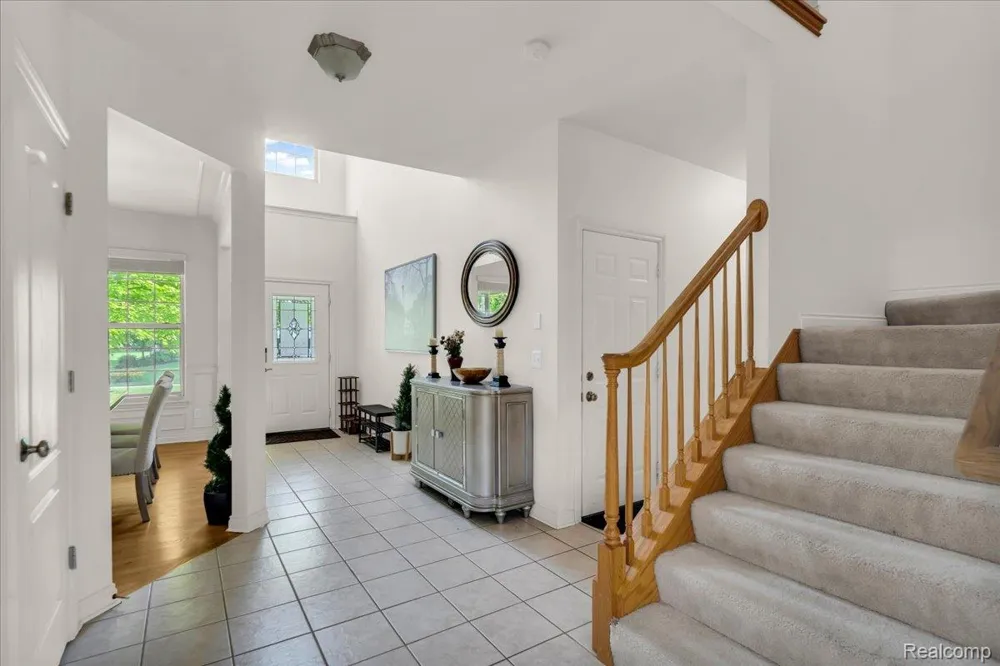 1143 Polo Drive South Lyon City, MI 48178