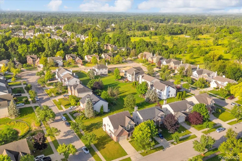 1143 Polo Drive South Lyon City, MI 48178