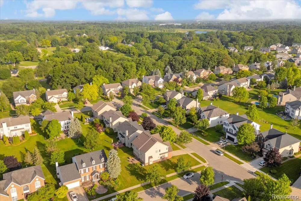 1143 Polo Drive South Lyon City, MI 48178
