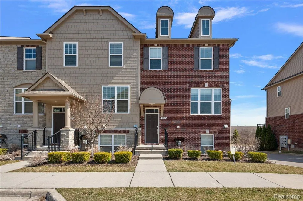 2877 Hartwick Drive Rochester Hills City, MI 48307