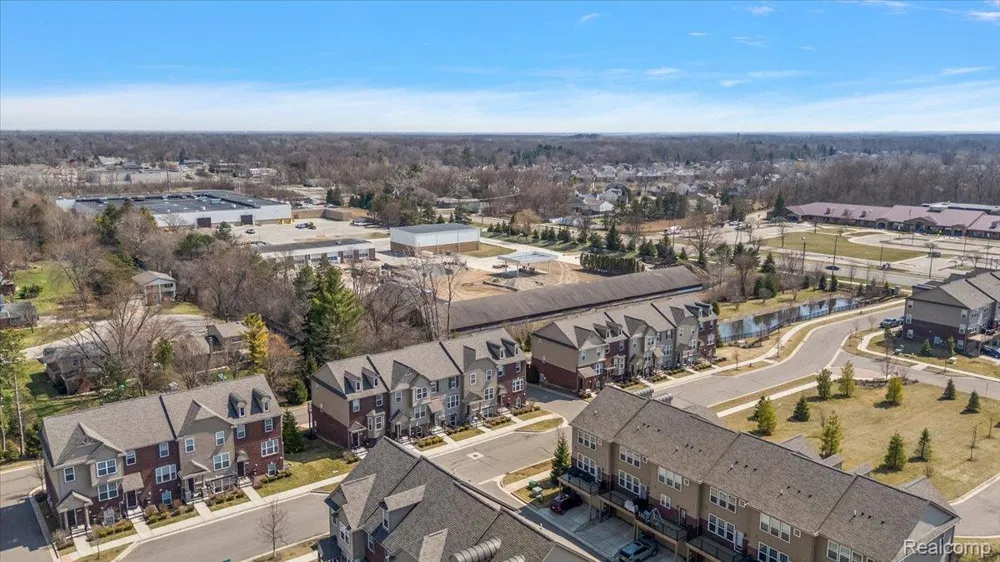 2877 Hartwick Drive Rochester Hills City, MI 48307