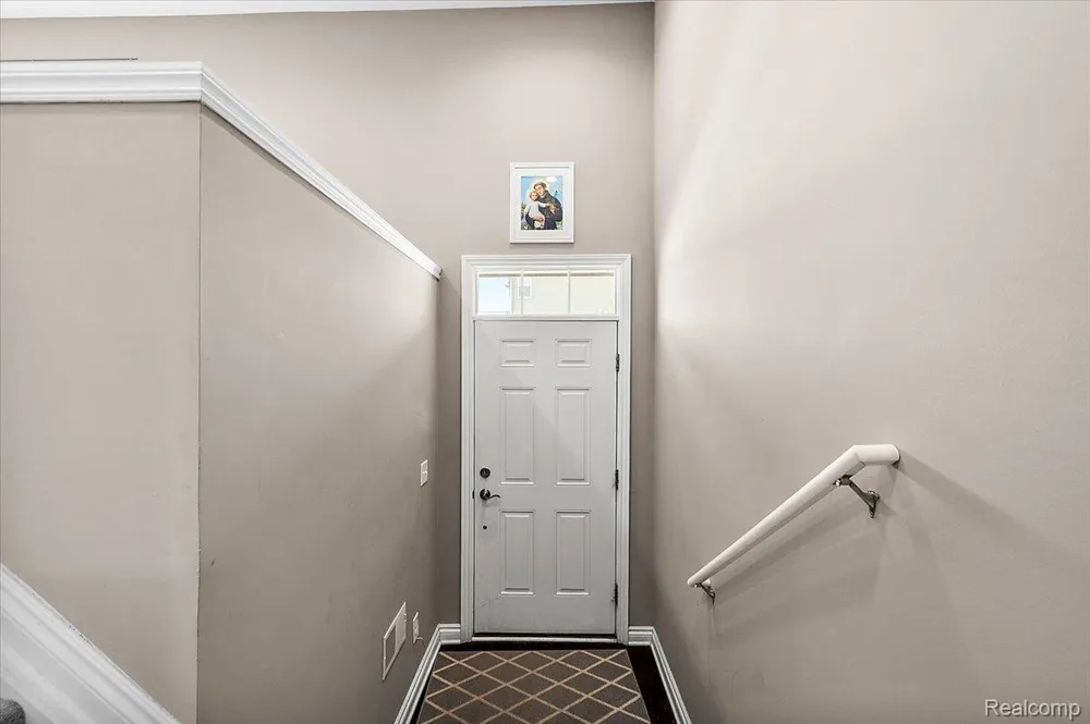 2877 Hartwick Drive Rochester Hills City, MI 48307