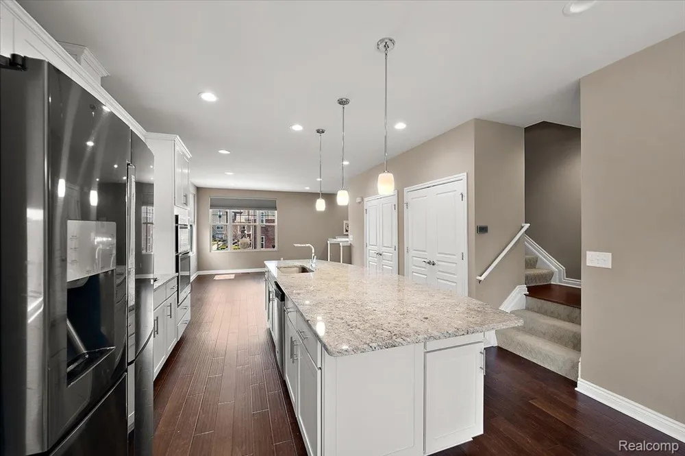 2877 Hartwick Drive Rochester Hills City, MI 48307