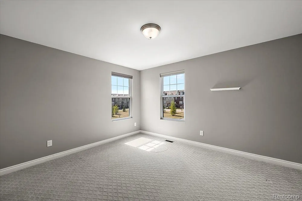 2877 Hartwick Drive Rochester Hills City, MI 48307