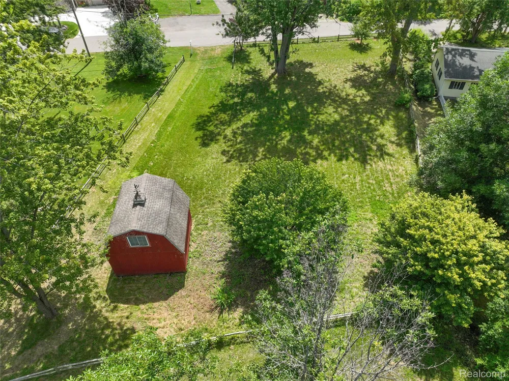 2 Elmhurst Drive Genoa Township, MI 48843