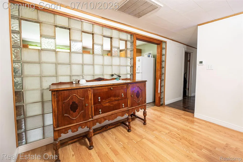 875 S Grey Road Auburn Hills City, MI 48326