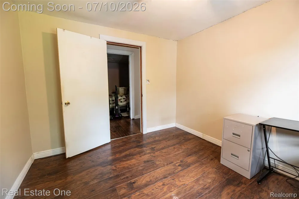 875 S Grey Road Auburn Hills City, MI 48326