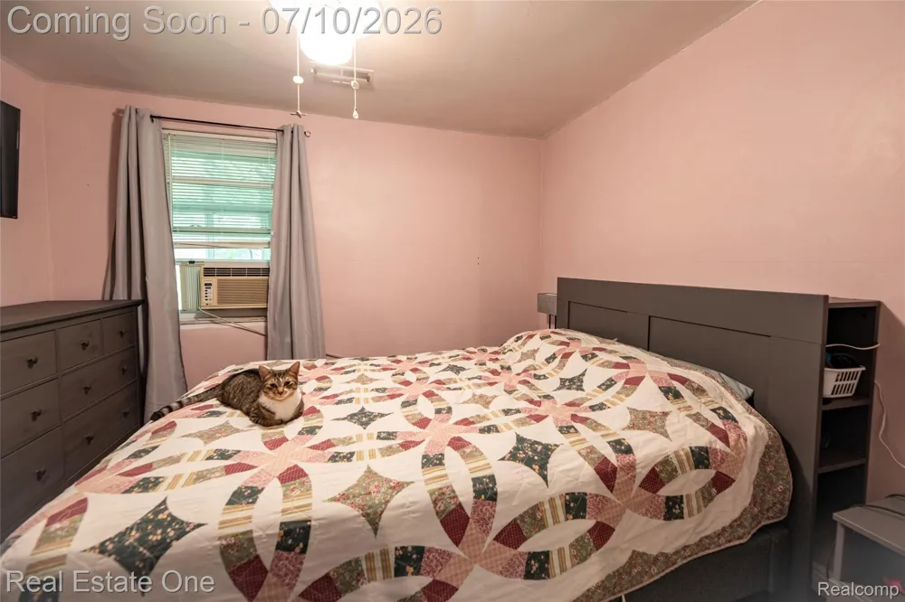 875 S Grey Road Auburn Hills City, MI 48326