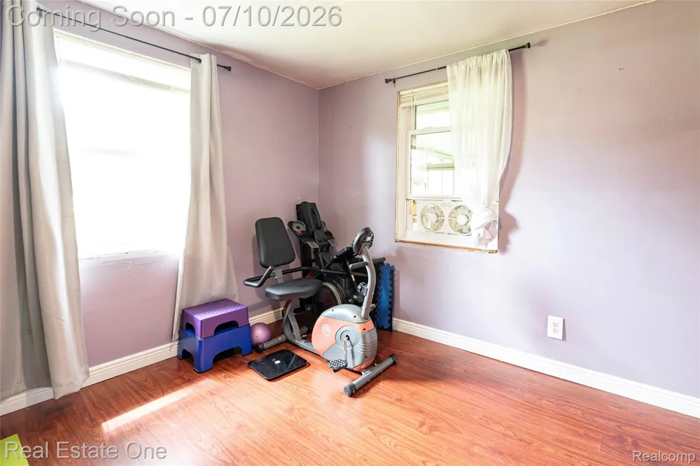 875 S Grey Road Auburn Hills City, MI 48326
