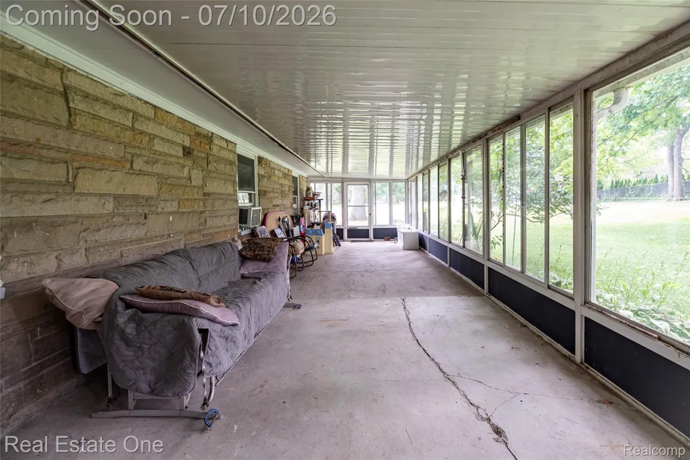 875 S Grey Road Auburn Hills City, MI 48326