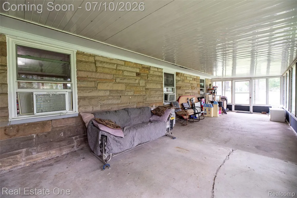 875 S Grey Road Auburn Hills City, MI 48326
