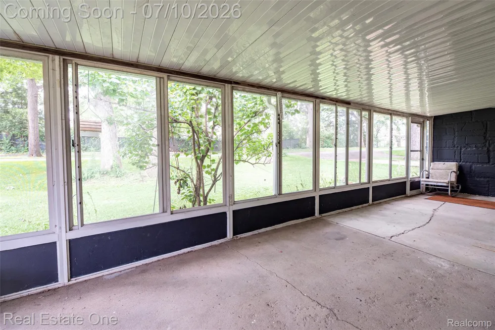 875 S Grey Road Auburn Hills City, MI 48326