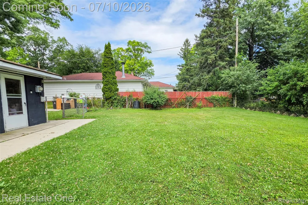 875 S Grey Road Auburn Hills City, MI 48326