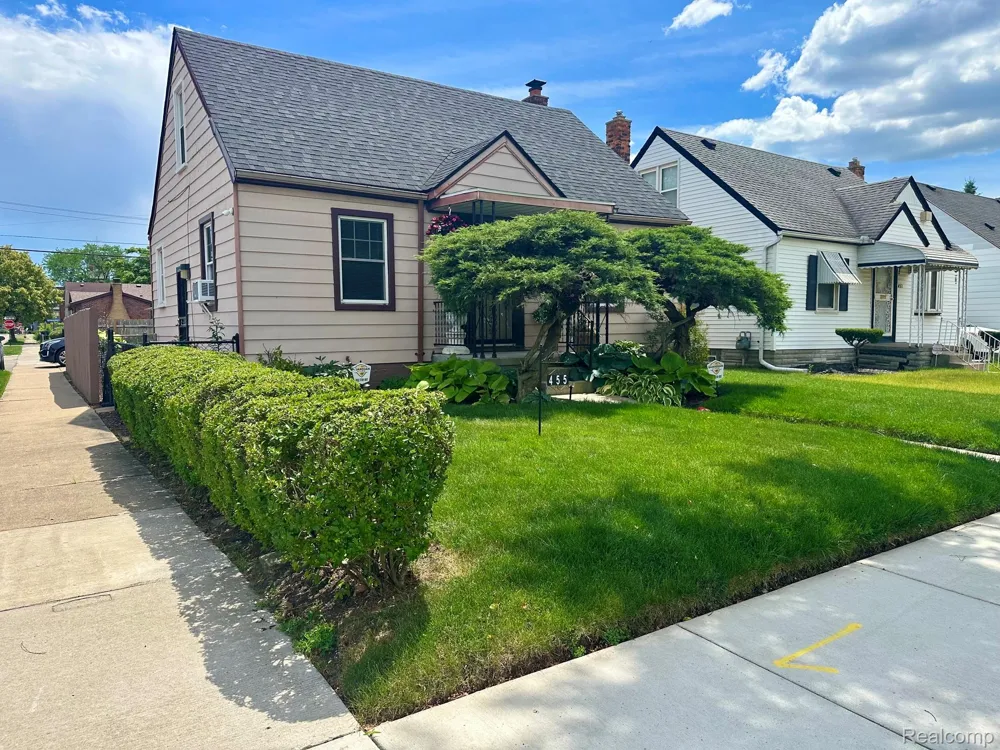 455 Campbell Street River Rouge City, MI 48218