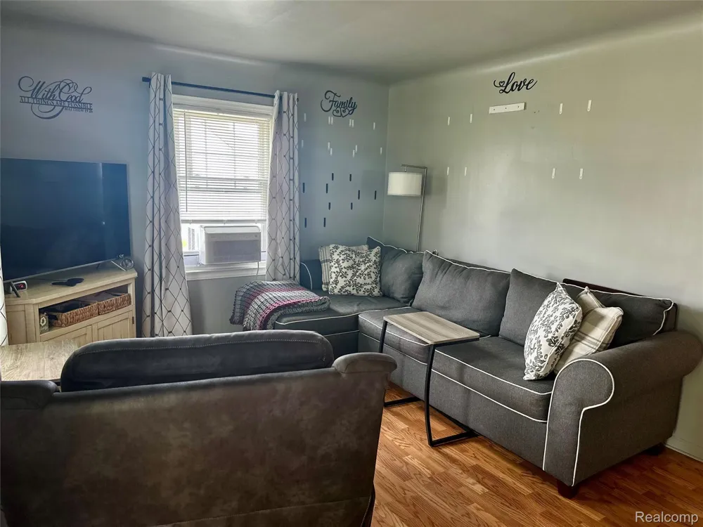 455 Campbell Street River Rouge City, MI 48218