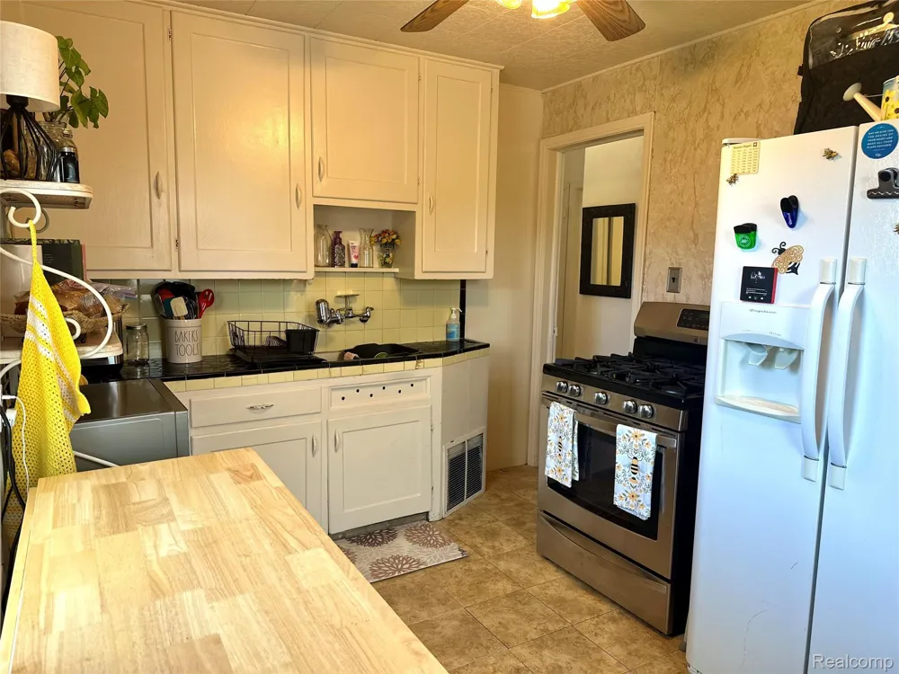 455 Campbell Street River Rouge City, MI 48218